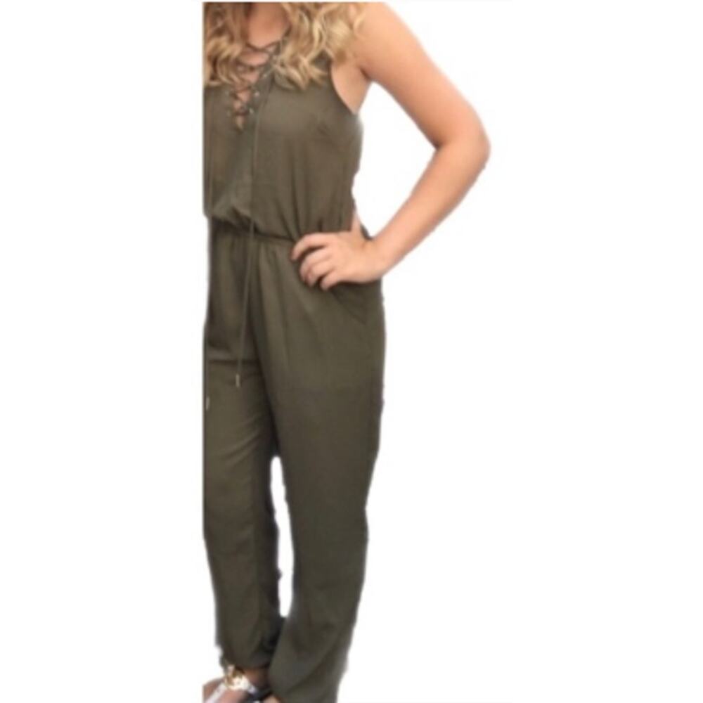 Love Tree Olive Green Lace up bodice Jumpsuit size Medium d